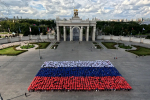 «Молодая Гвардия Единой России» организовала в Москве мероприятие ко Дню Государственного флага РФ