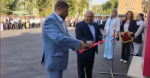 Первый звонок — это всегда особенный момент, наполненный волнением и предвкушением чего-то важного. В школах нашего района было по-особенному шумно и радостно!