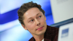 Солиста группы «БиС» госпитализировали после падения с троса на концерте