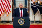 Трамп прокомментировал сообщения о слежке ФБР за Меланьей и Бэрроном